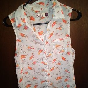 Women's button up sleeveless top